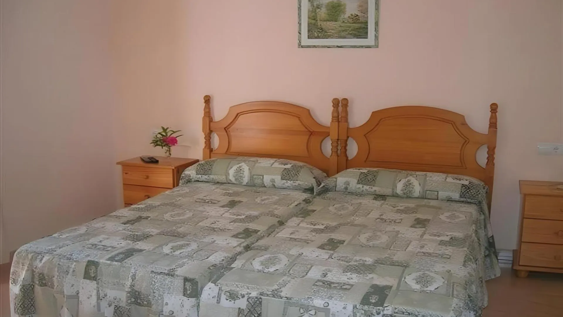 Pension Las 3 Golondrinas سانتا أيُلاريا ذيس ريو 0*,  إسبانيا