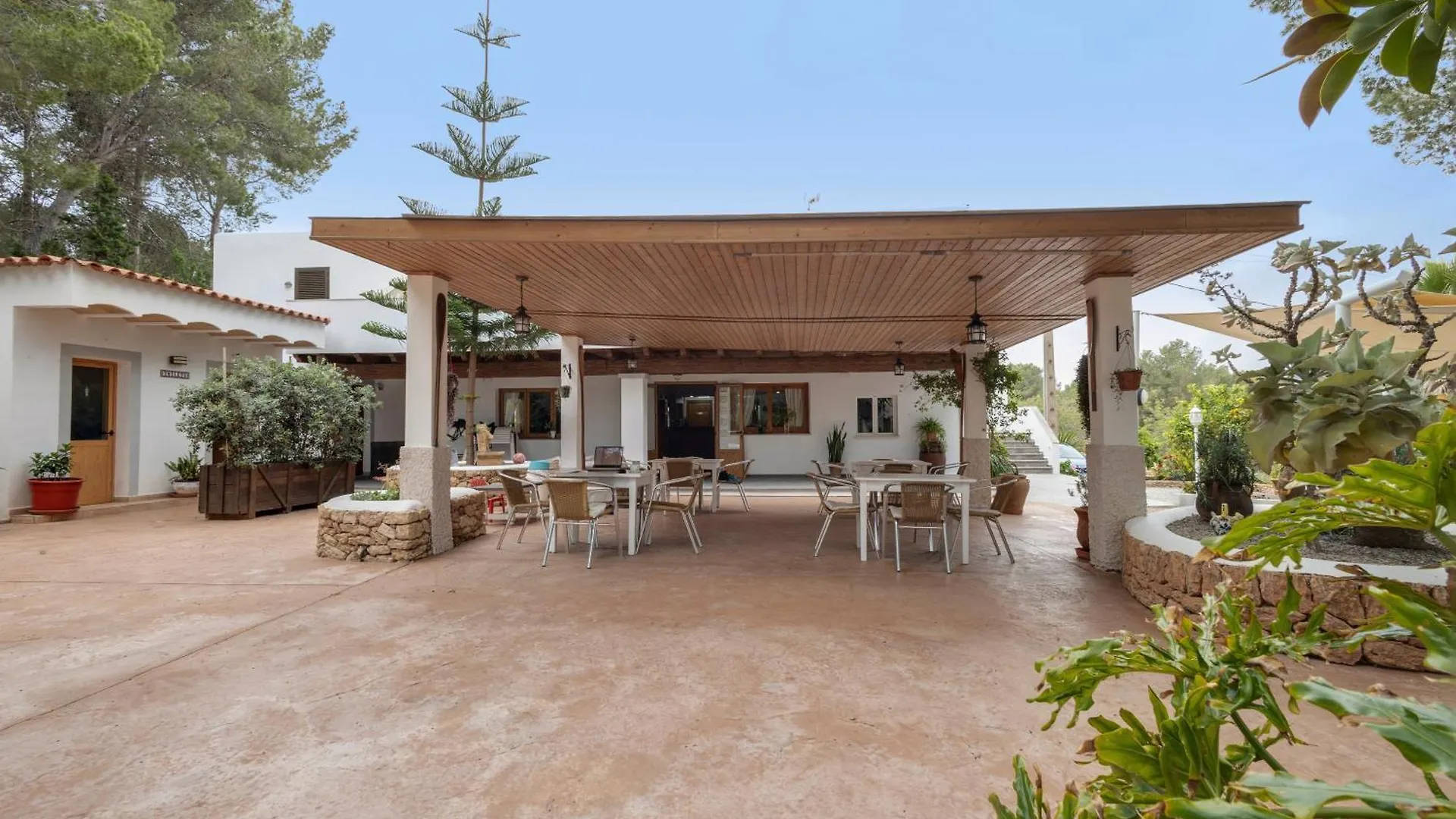 Pension Las 3 Golondrinas Santa Eulária des Riu Espanha
